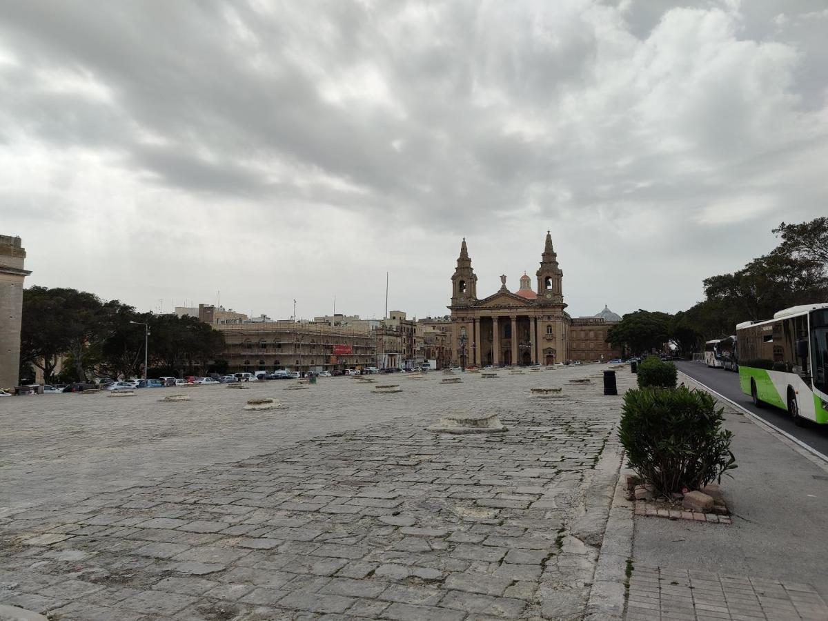 Near Valletta City - Open Views - Ta Tessie Suite In Floriana - Malta מראה חיצוני תמונה